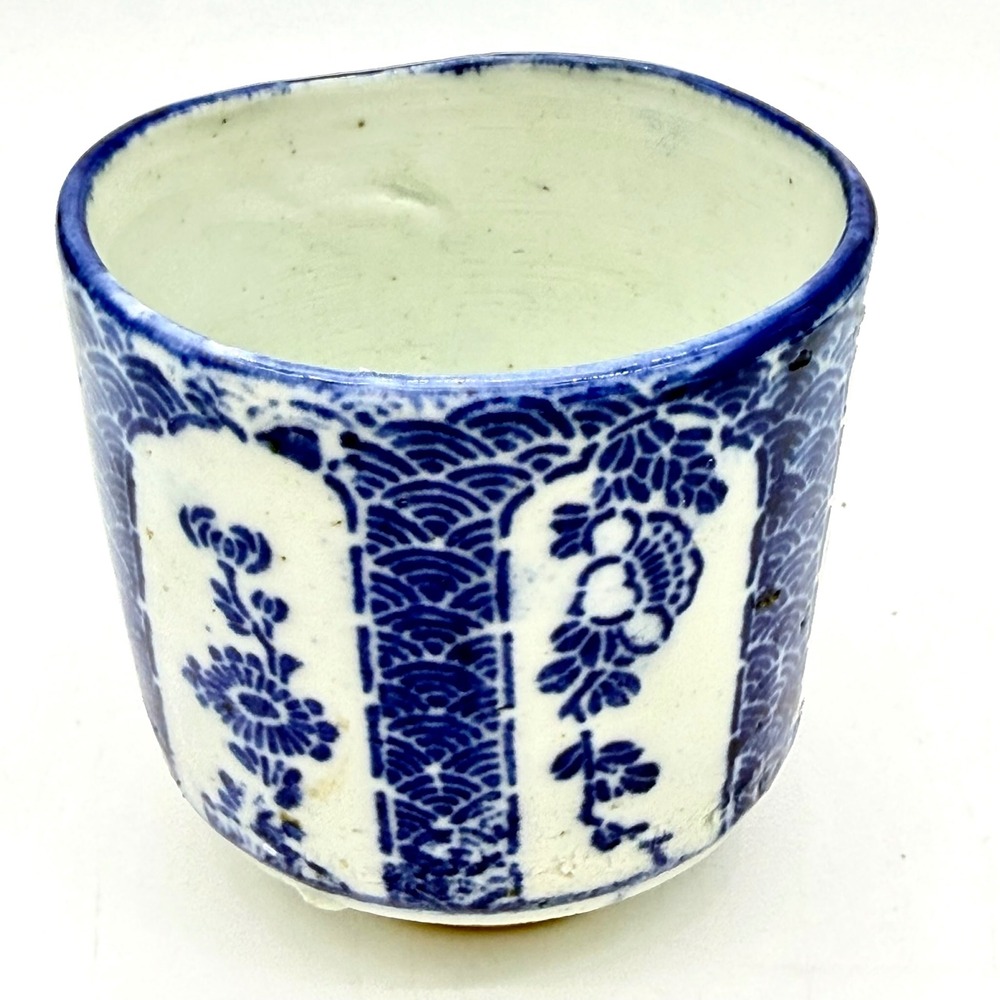 Antique Japanese Sometsuke Soba Choko Cup Seigaiha Blue‎ White 2.5"